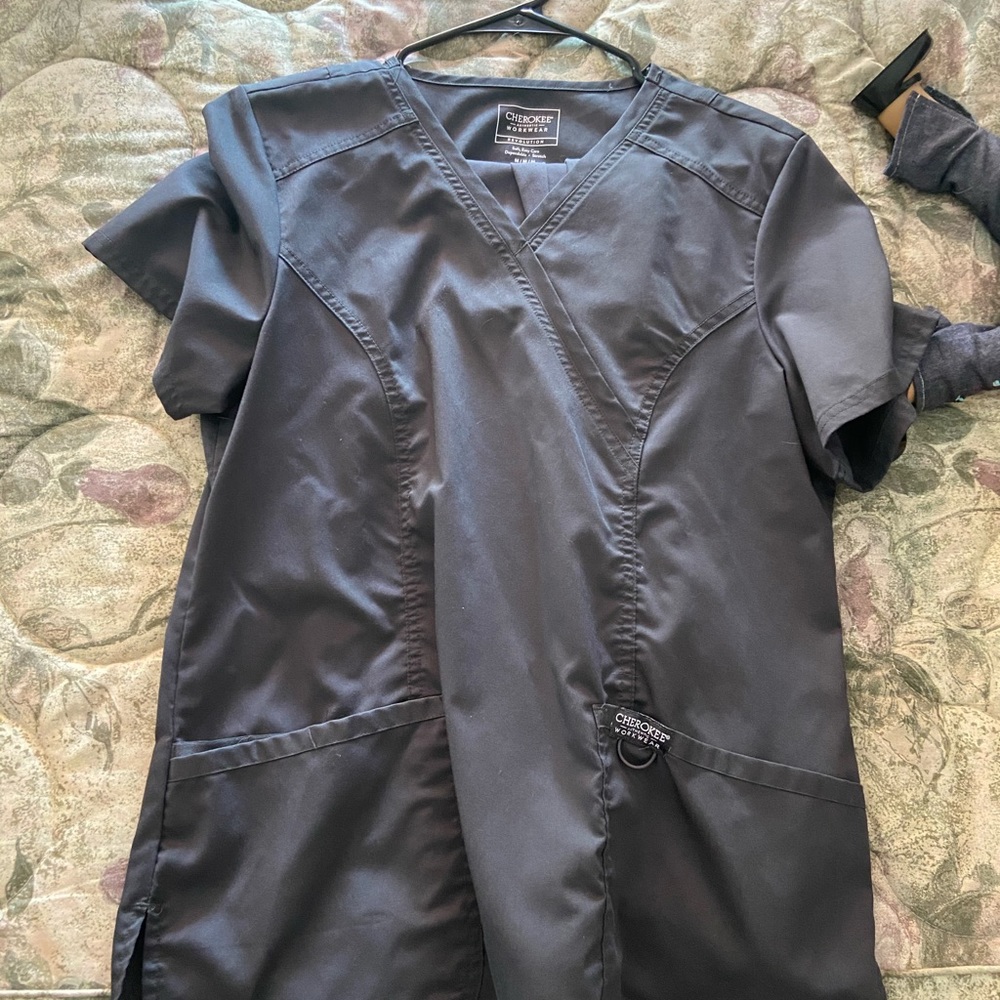 Grey scrub set